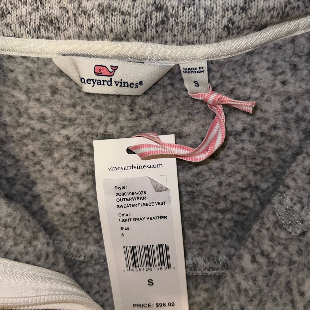 NWT Women’s Vineyard Vines Light Heather Gray Fleece Vest Size Small 🤍🐳🩷 - Picture 8 of 8